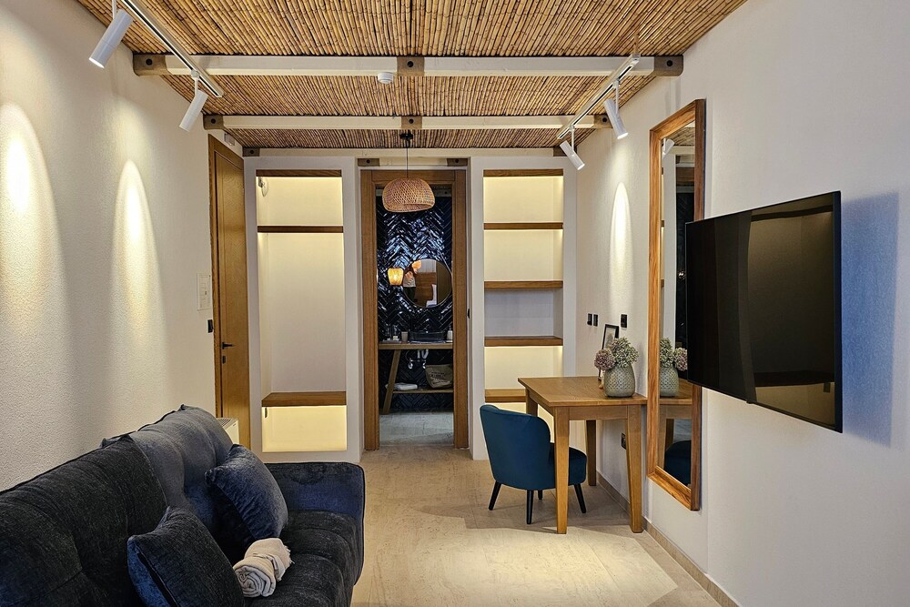 SeiSensi Luxury Beach Villa