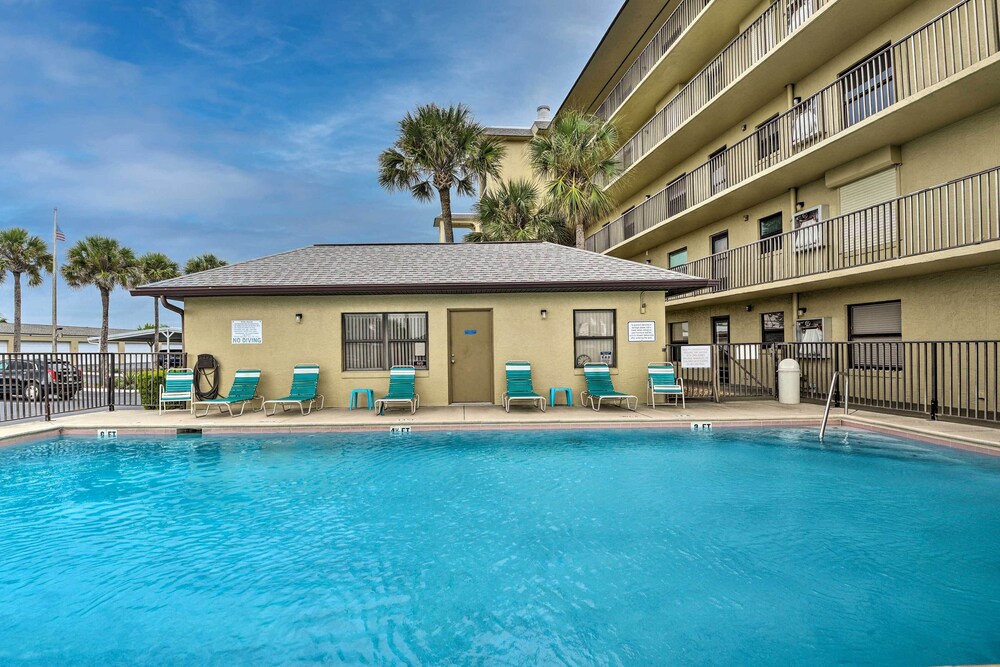 Updated Ormond Beach Condo: Relax & Explore! view 4