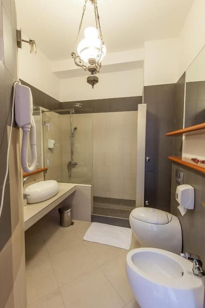 Belgrade Hills Villa and Suites