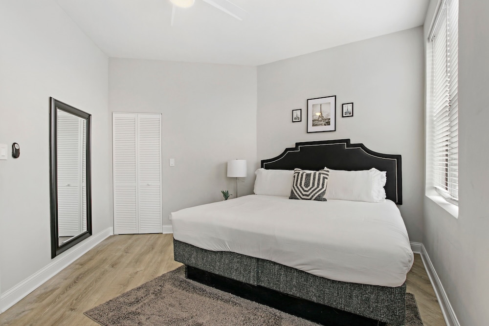 Central Park 3BR - CP S6 - Image 4
