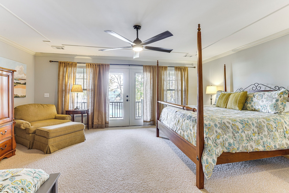 Private Patio, Decks: Waterfront Eatonton Townhome
