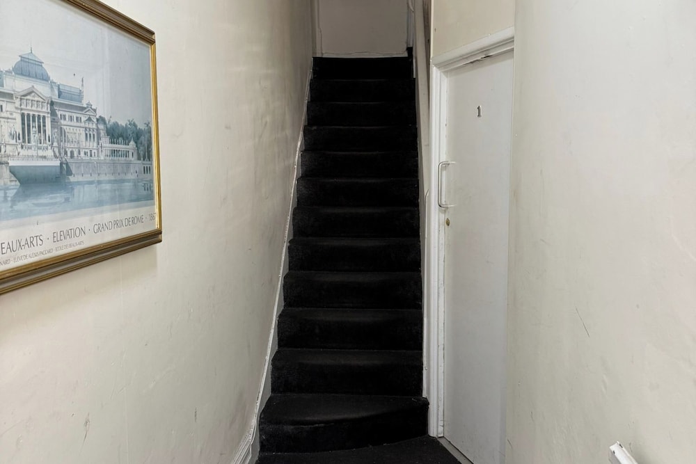 Studio Flat Yards From Bournemouth Beach