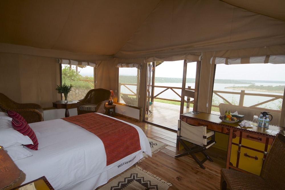 Mweya Safari Lodge