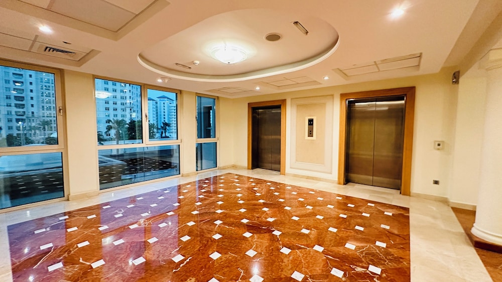Luxury 3 Bed Apartment at Palm Jumeirah