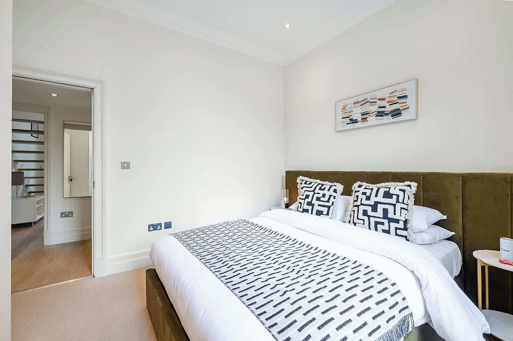 The Paddington Mews-by Out of Office Lifestyle