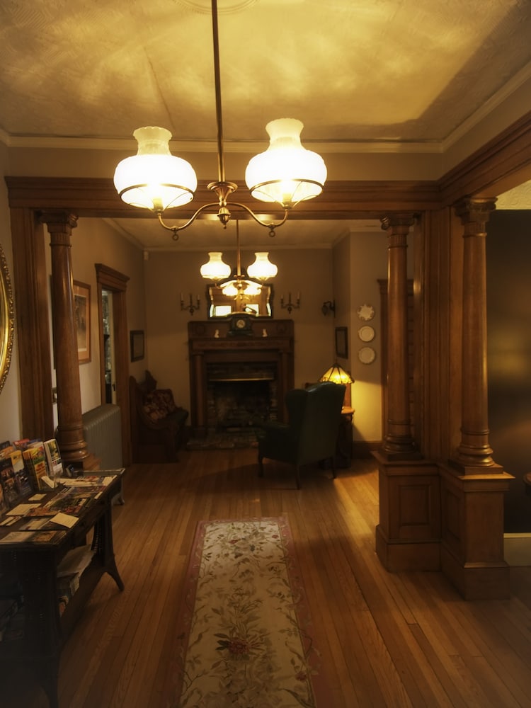 The Lion and the Rose B&B