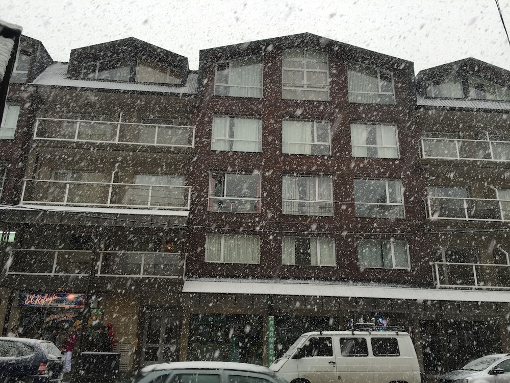 Hotel Bariloche Habitat - Image 1