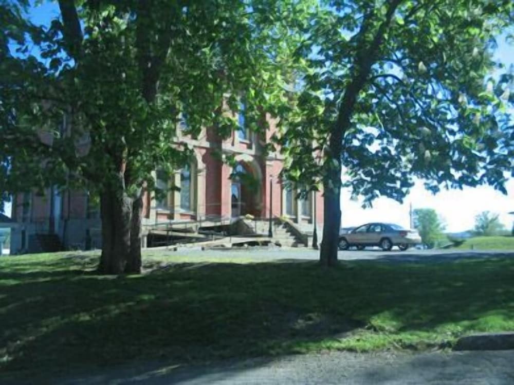 The Customs House Inn