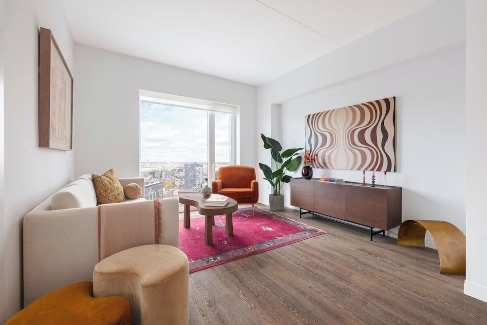 Luxury Apartments by Hyatus at Central Philly