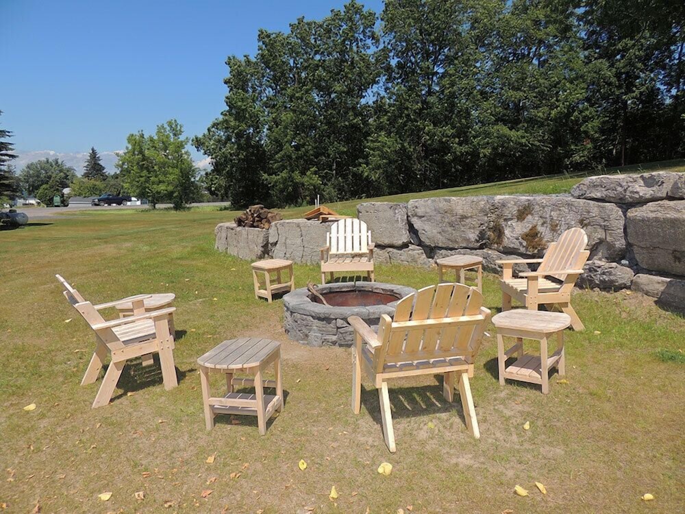 Angel Rock Waterfront Cottages and Vacation Homes