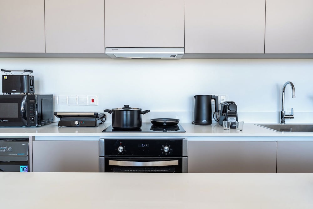 Blu Horizon - Stylish Living with Pool & Balconies in Protaras