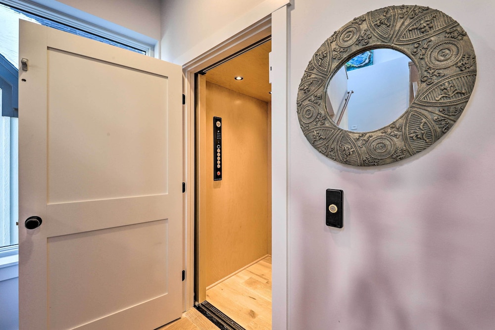 Portland Vacations - Spacious Portland Home: Walk Downtown! - Property Image 14