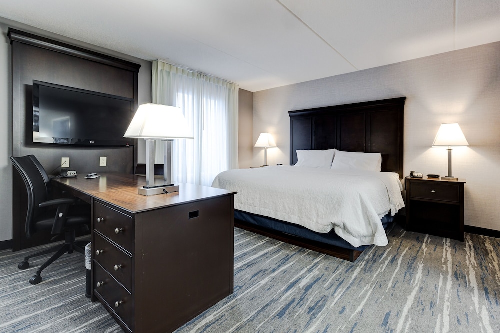Brantford Vacations - Hampton Inn  Suites by Hilton Brantford Conference Centre - Property Image 55