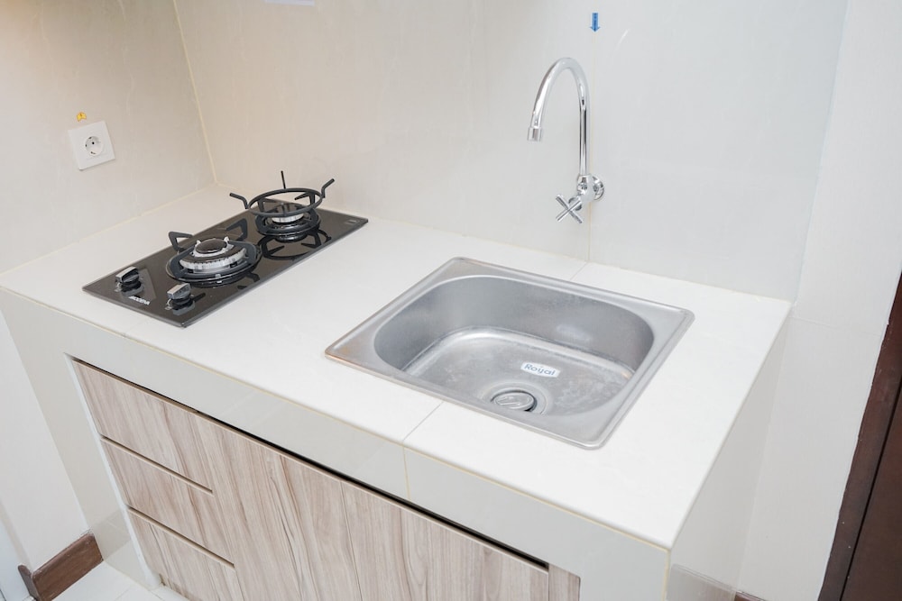 Comfort and Minimalist 2BR Apartment Springwood Residence