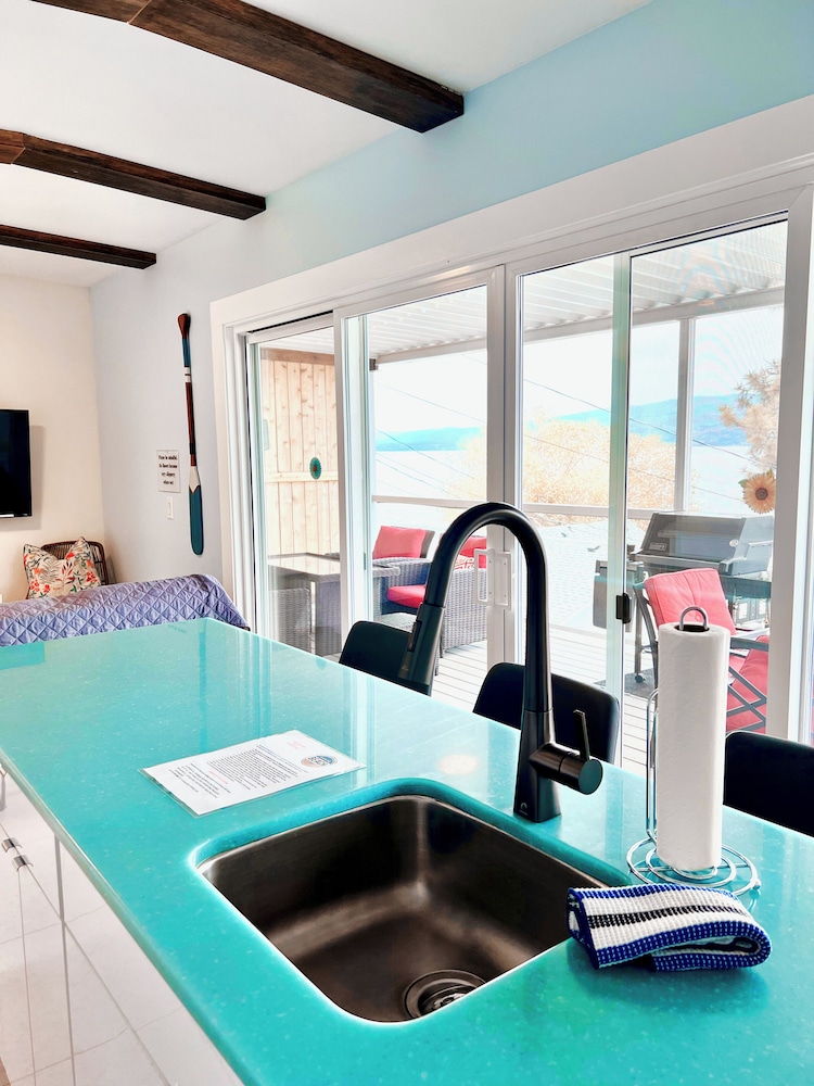 Peachland Beach Resort