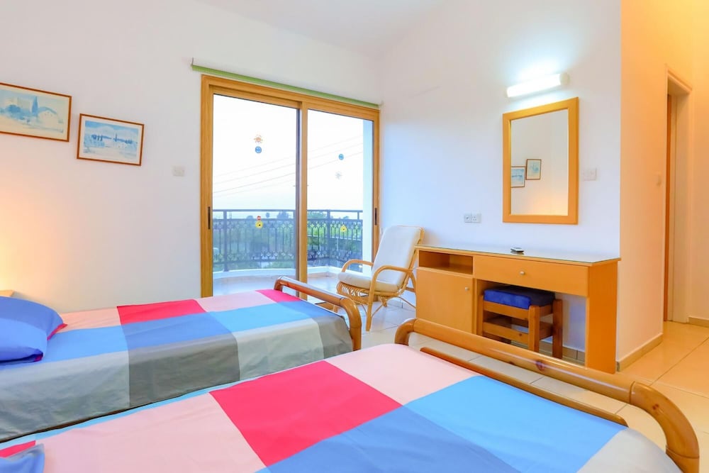 Villa Leda Finiki in Latchi view 5