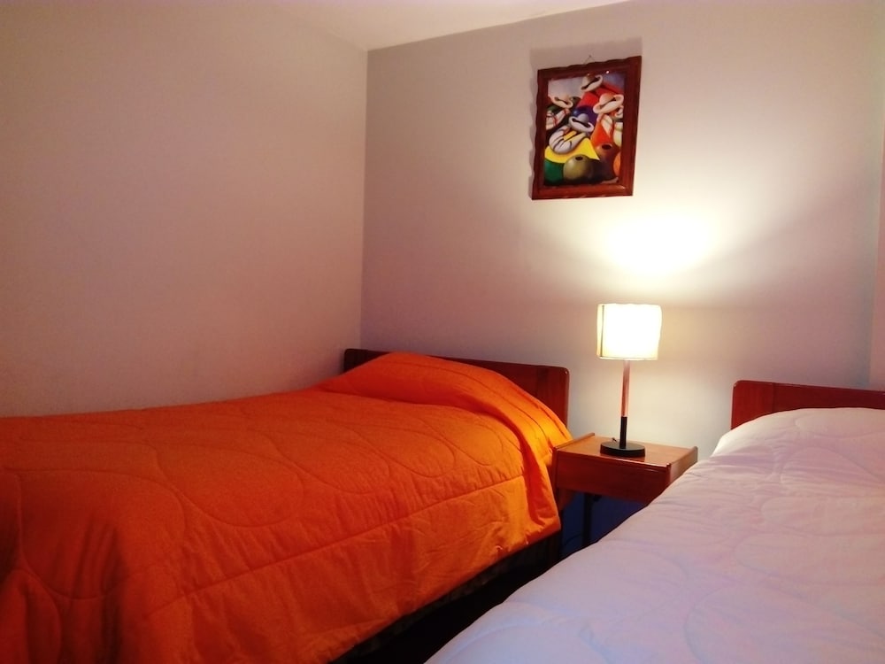 Hospedaje Keros Bed & Breakfast