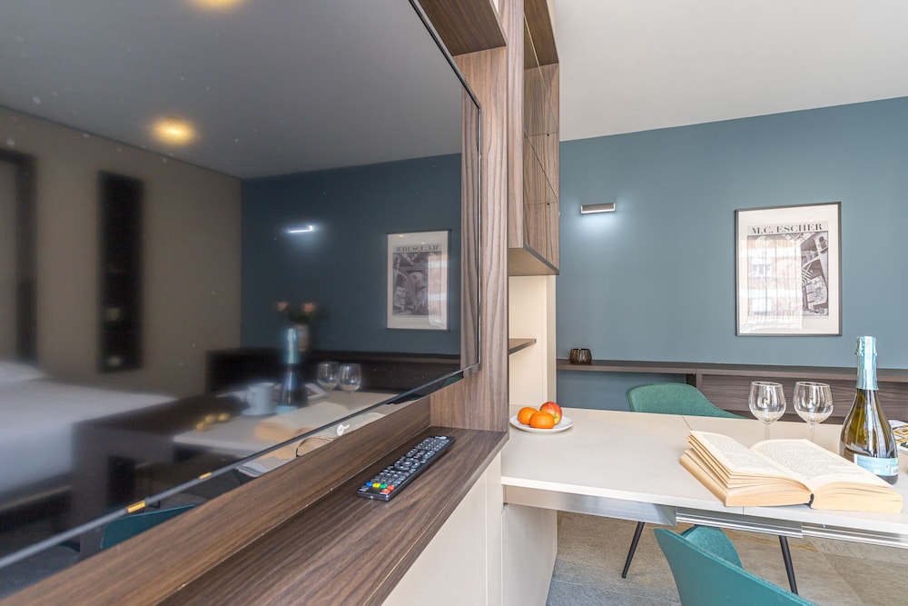 Icon H 208 Suite Micro-living view 5