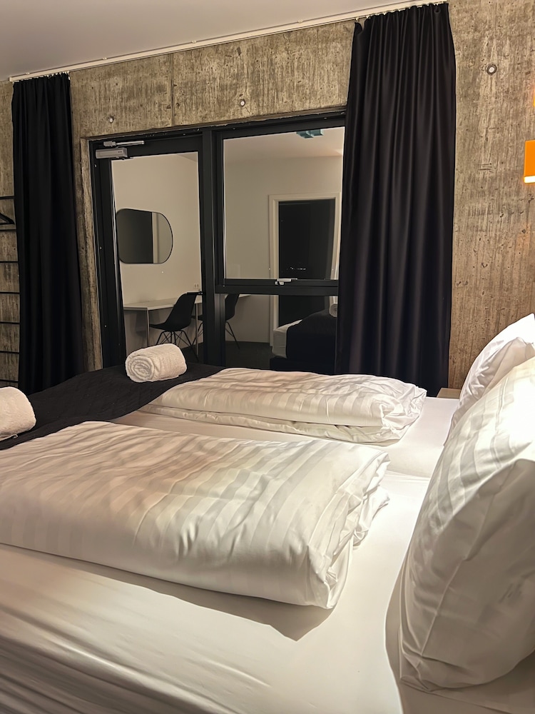 Seljavellir Guesthouse