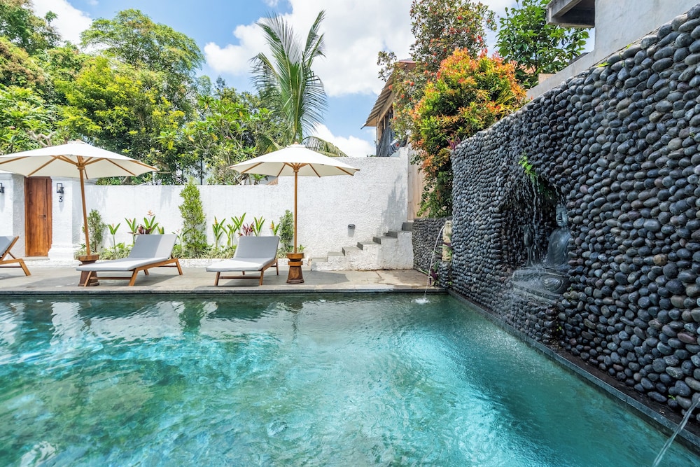 Sacred Jungle by EVDEkimi Ubud – Modern Villas and Apartments with Kitchens, Pools, & Personalized Concierge Service