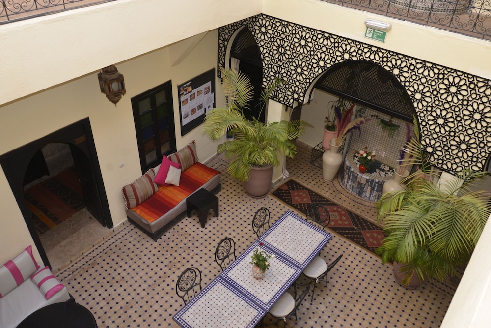 lounge