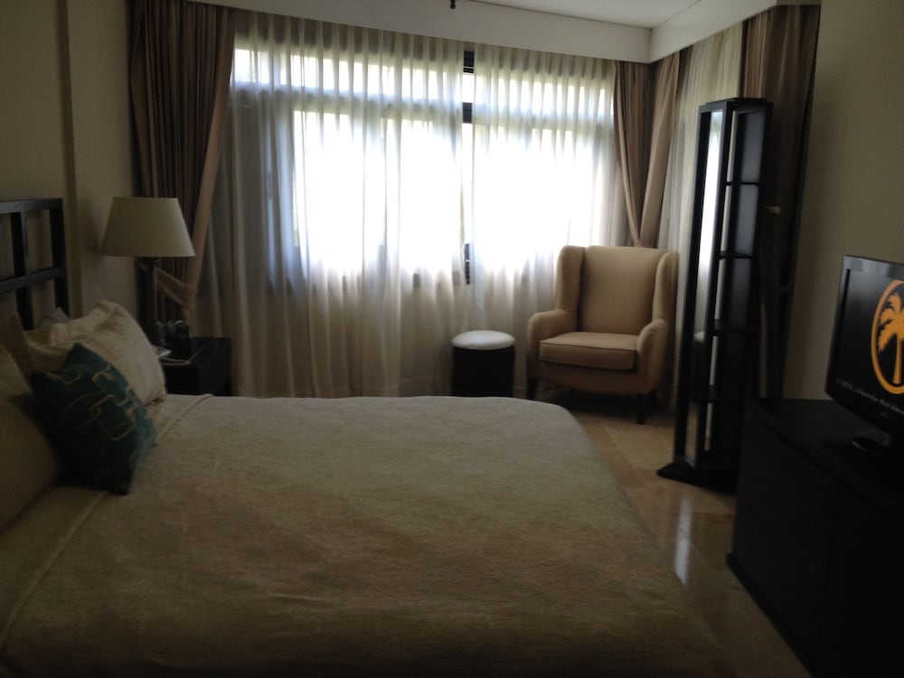 Lifestyle Royal Suites - Property Image 8