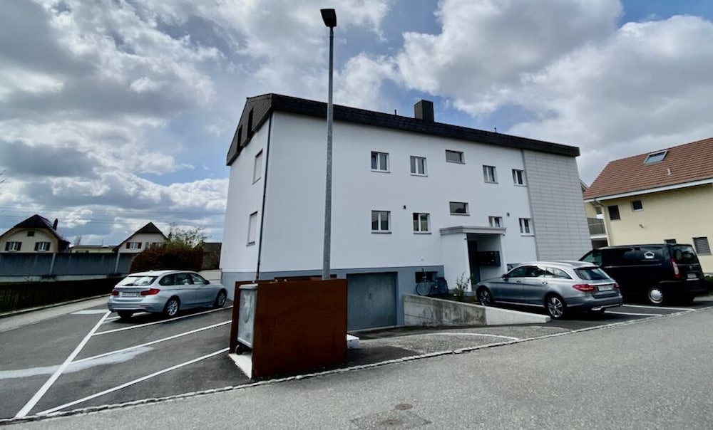 ZIMMERzuVERMIETEN.ch Deitingen Neumatt
