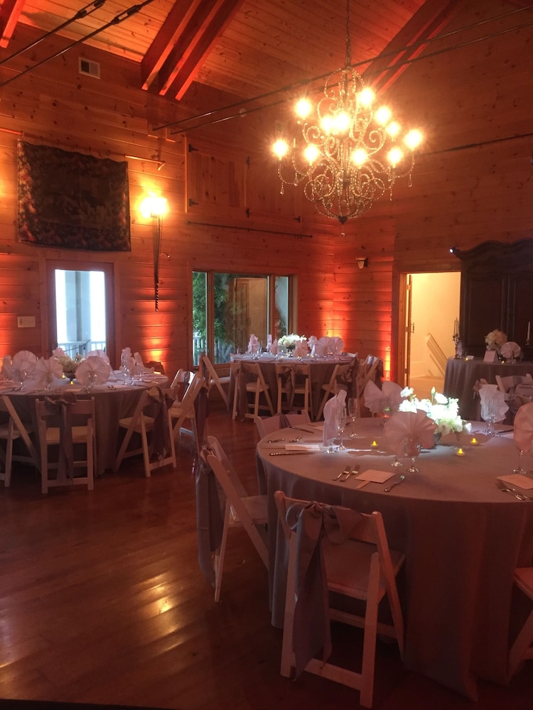 meeting & event spaces