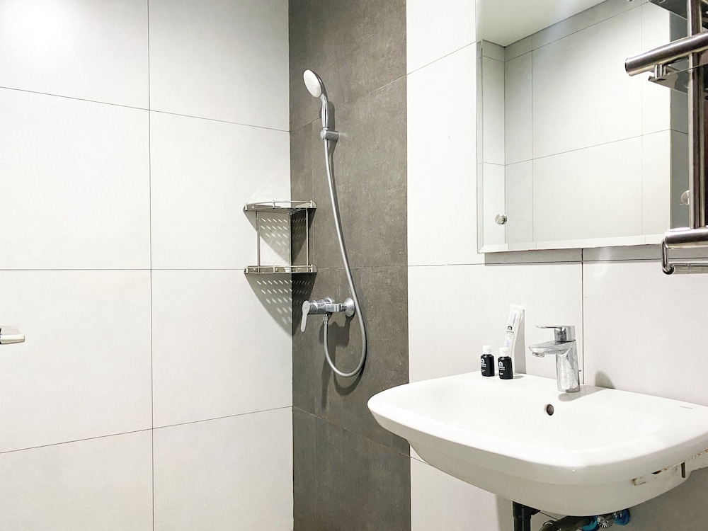 Modern Look Studio At Lrt City Bekasi Apartment