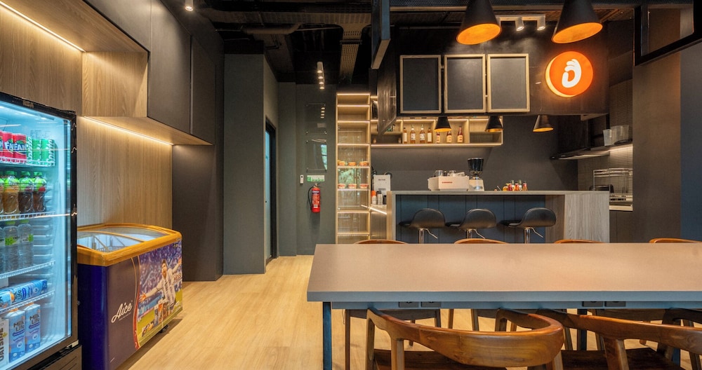 CRiB by Bobobox, Kuningan, Jakarta