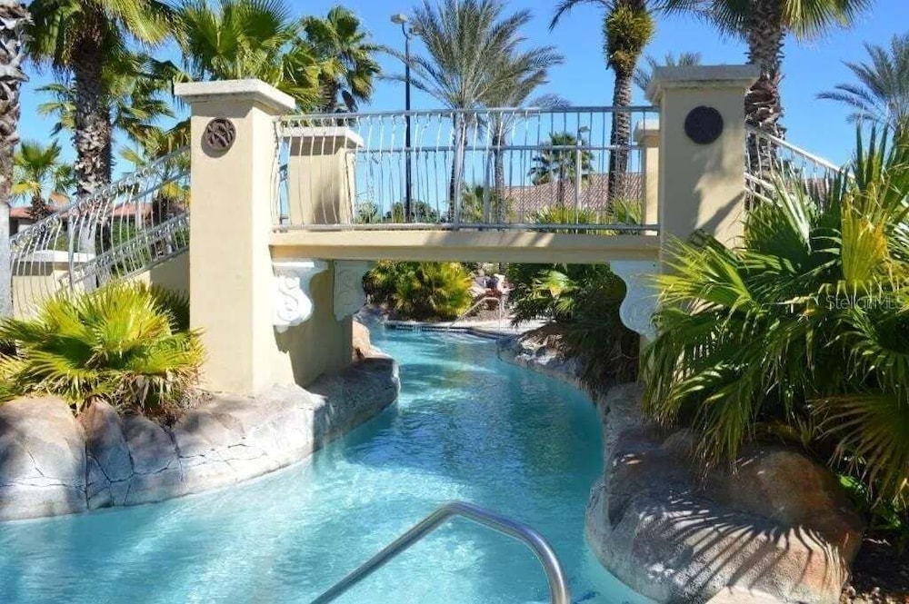 Regal Palms Swanky