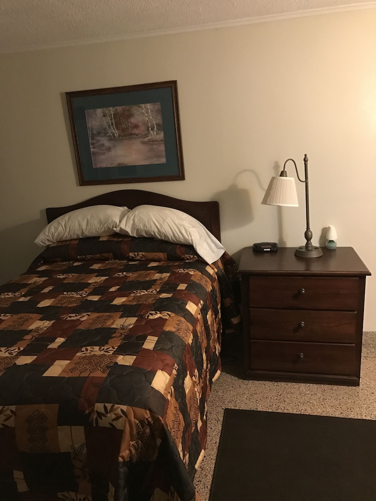 The Evergreen Motel