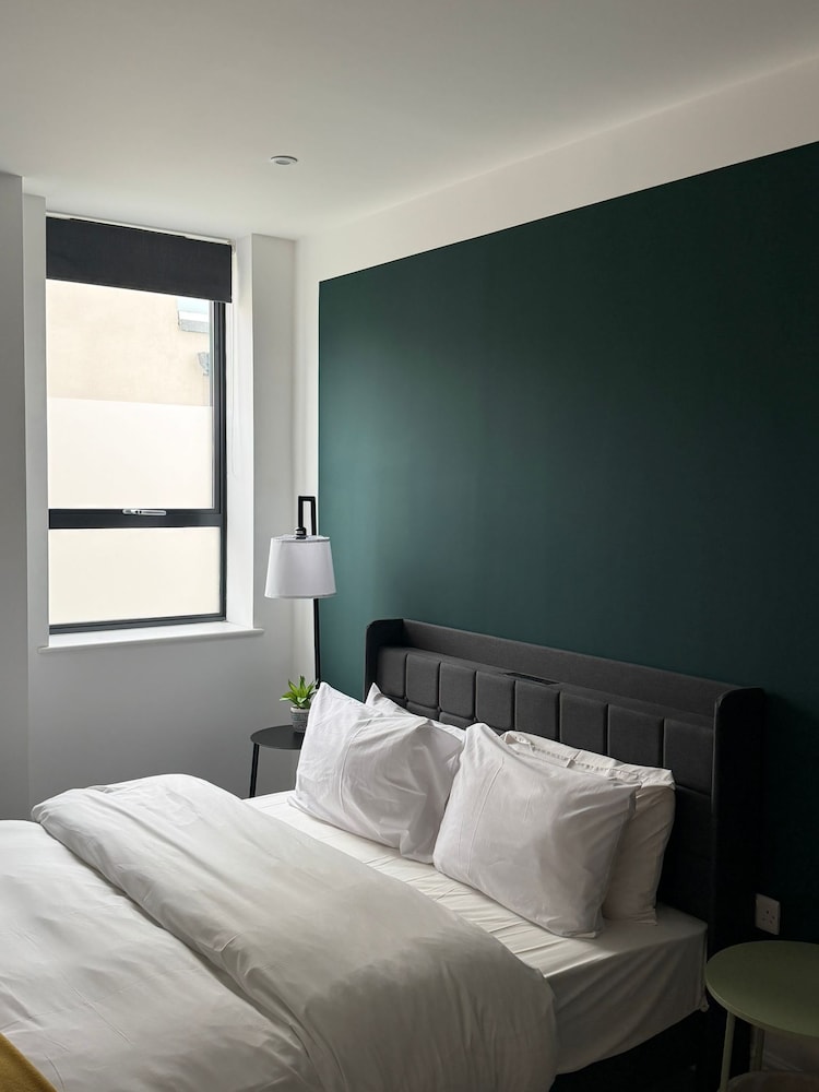 Luxury 2 Bed Apt Seaview By Urban Roost