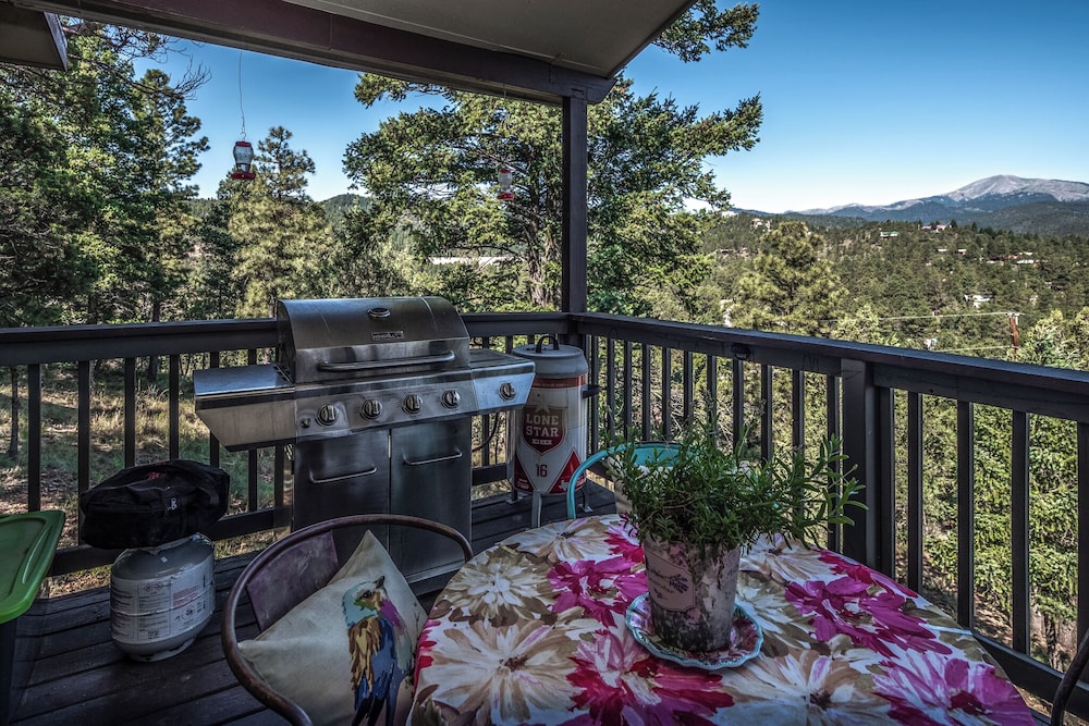 Valley View by Ruidoso Vacation Rentals