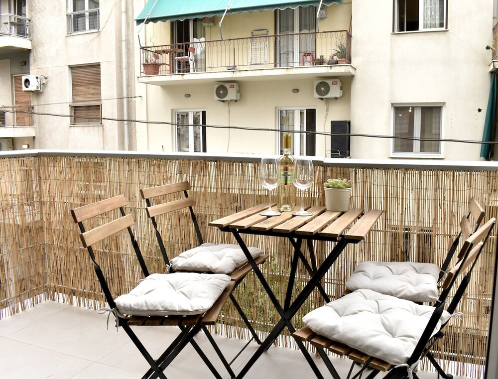 Siga-siga Luxury Acropolis Apt