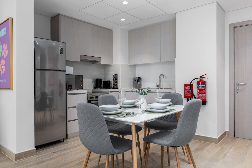 Relaxed Yas Island Living Near ALL Attractions