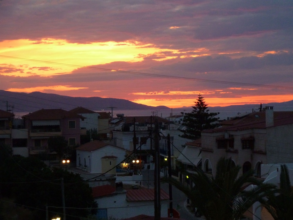 Dedes Apartments