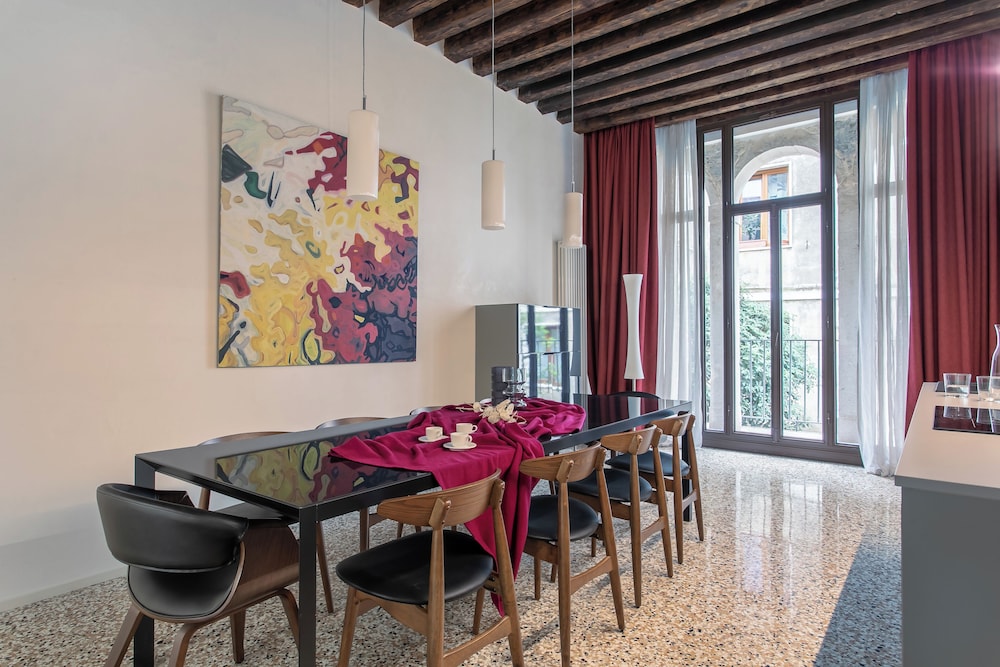 Palazzo Venere Apartments