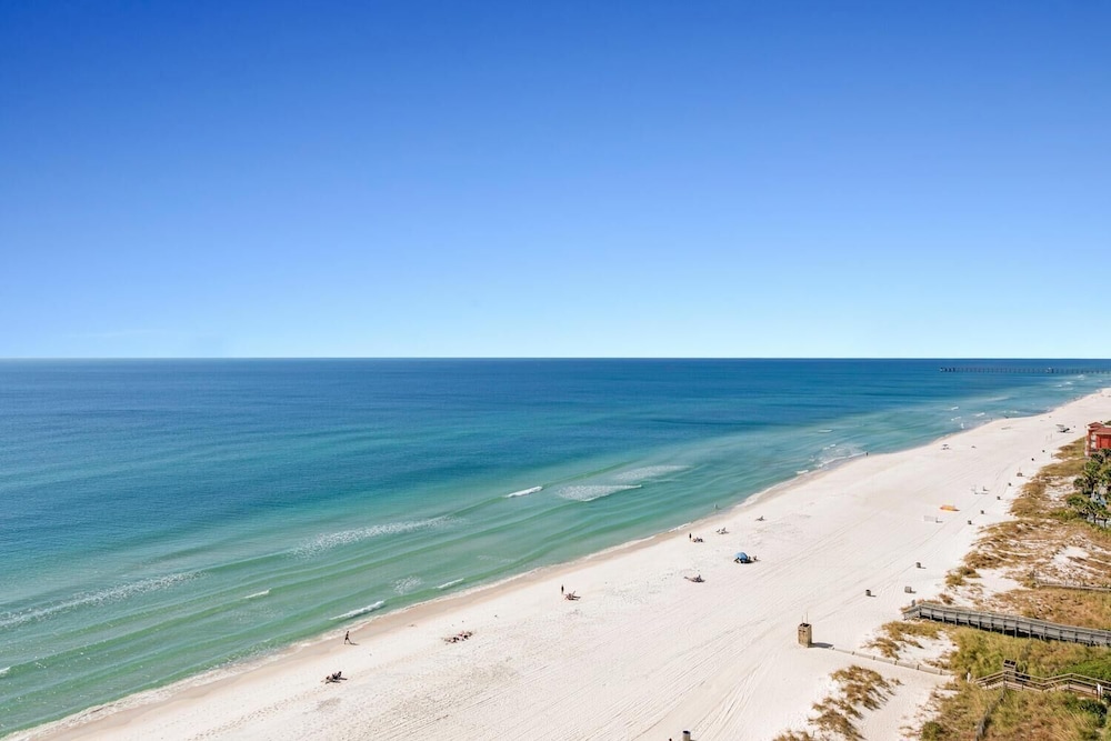 Majestic Beach Towers 1-1213