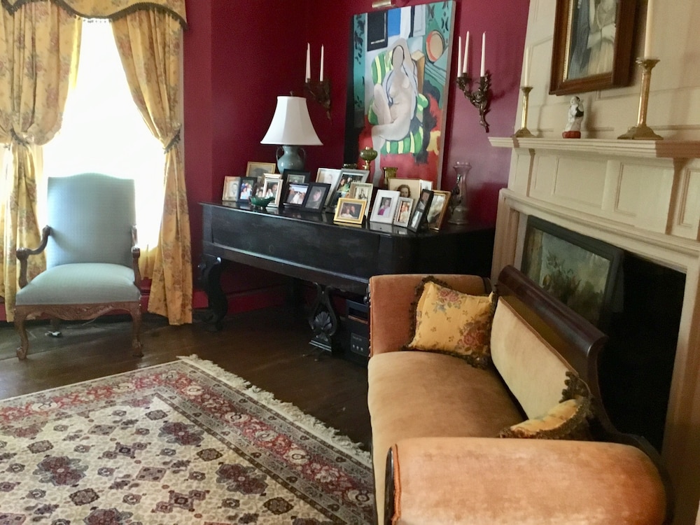 Governor's Bed and Breakfast
