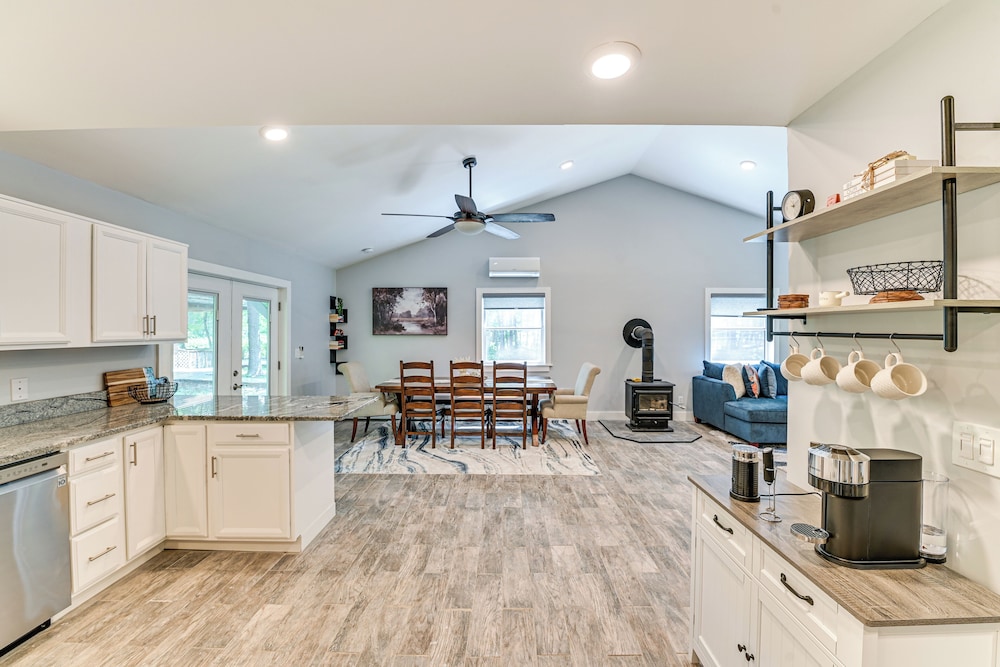 Fish, Swim, Kayak: Home w/ Catskill Creek Views!