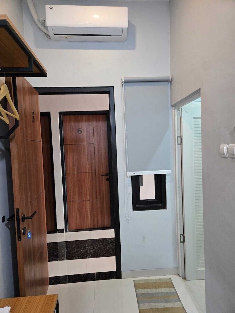 KEMARI Guesthouse Syariah
