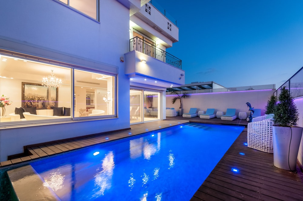 Luxurious Villa with great location, photo 55