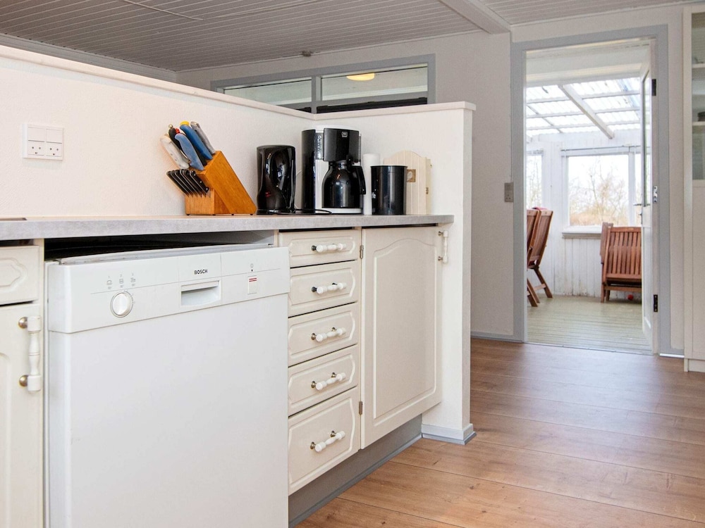 6 Person Holiday Home in Ebeltoft view 4