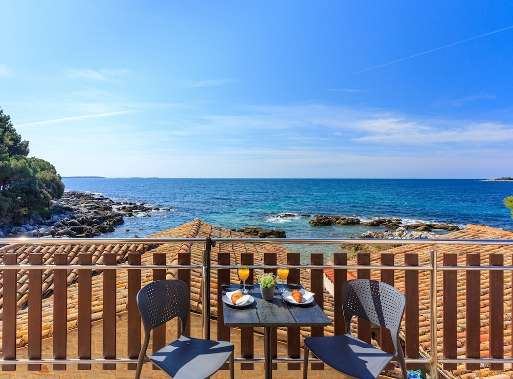 Beachfront Escape in Rovinj