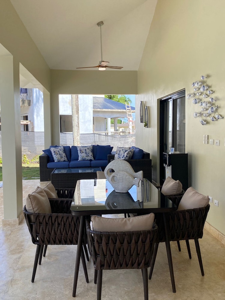 Luxury 5 Bedrooms Villa in Hispañola -sosua