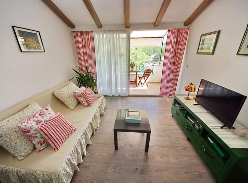 Blissful Bay Apartments Vrboska