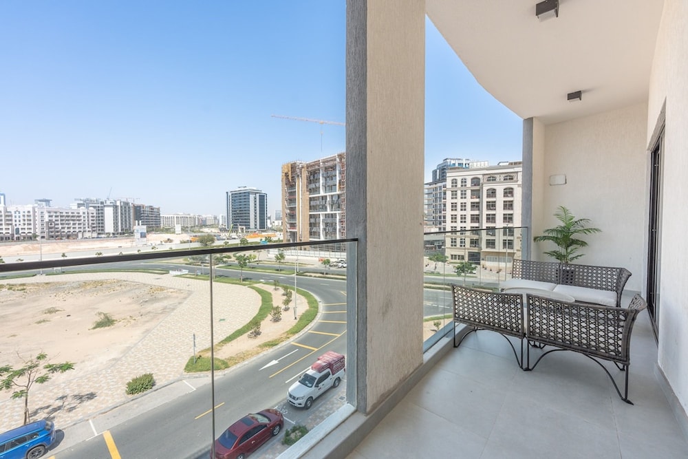 Awesome 1-bedroom in Al Barshaa South Near to Dubai Adventures