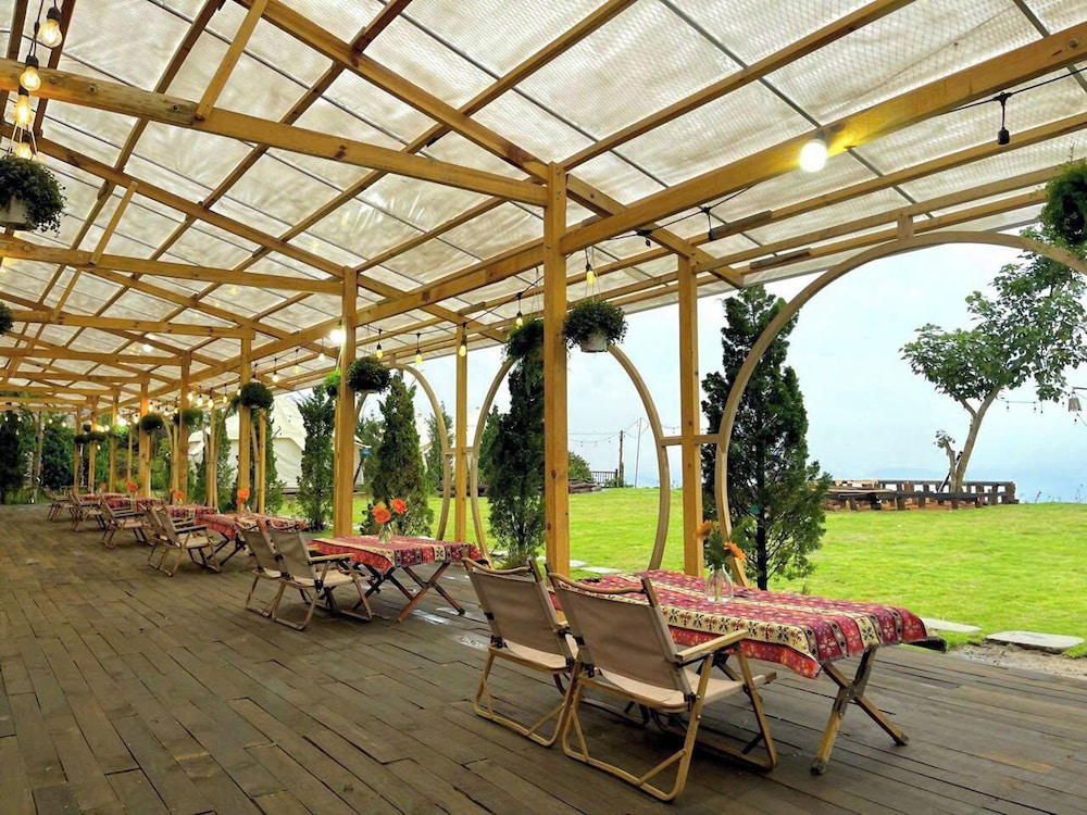 Cloud9 & Cloud View Glamping