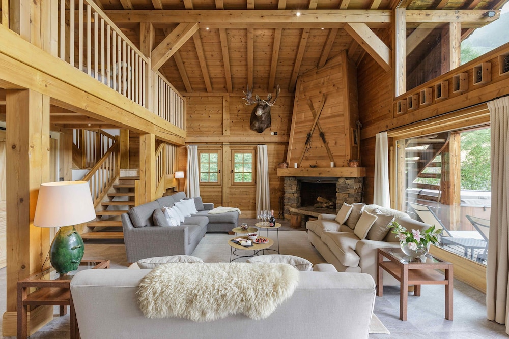 Magnificent Chalet Valhalla 5 Central Chamonix